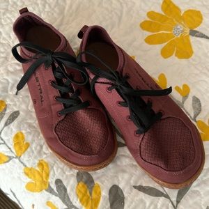 Astral boating/deck shoe men’s size 8